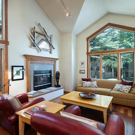Sawmill Creek Village Townhome - Great Ski-In Location